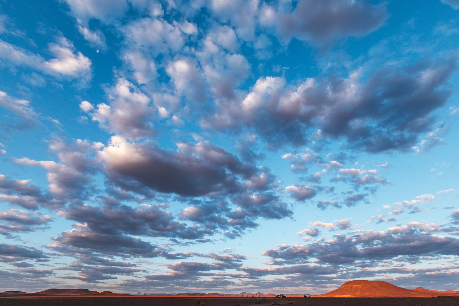 TOM EVANS OF THE UK TAKES THIRD IN THE MARATHON DES SABLES